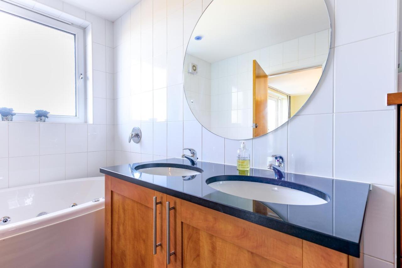 Britannia Penthouse Apartment Edinburgh Luaran gambar