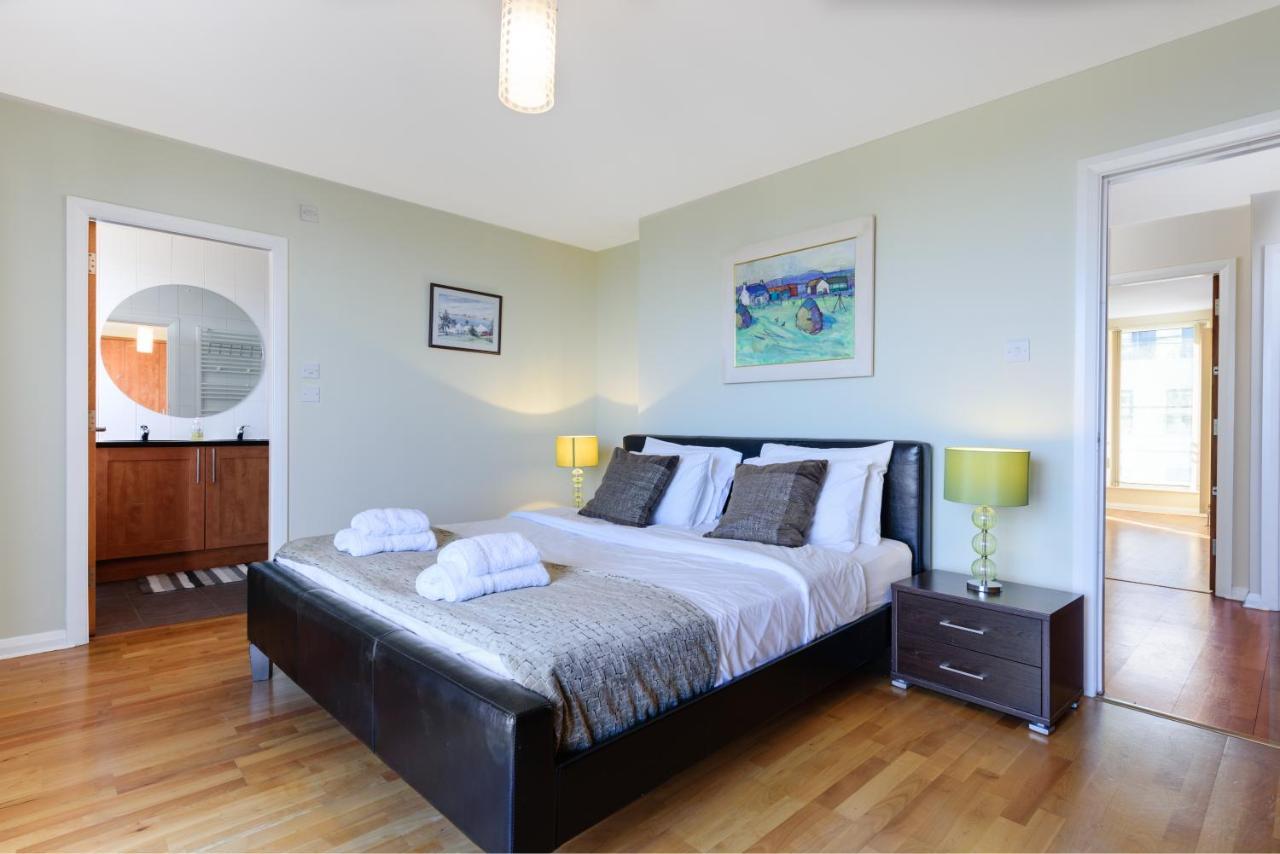 Britannia Penthouse Apartment Edinburgh Luaran gambar